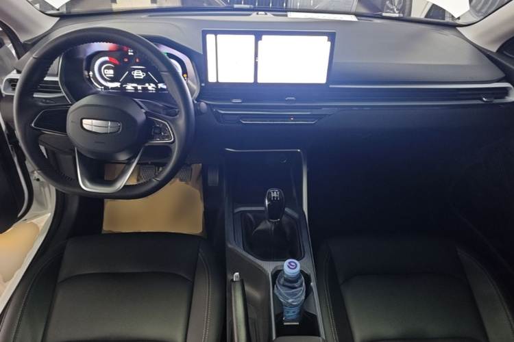 GEELY Emgrand 2025 car image #10