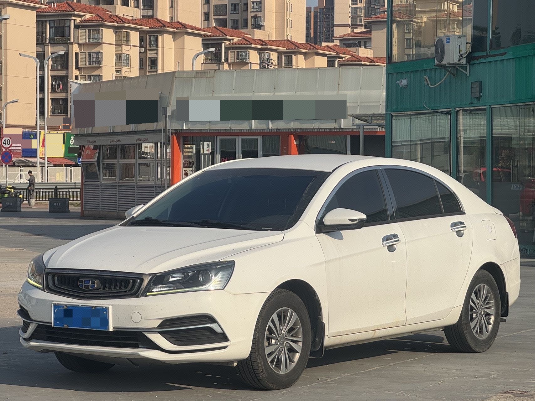 GEELY Emgrand 2018 GEELY Emgrand 2018 immagine di auto