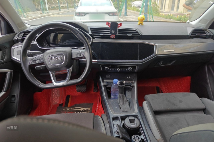 Audi Q3 2022 car image #11