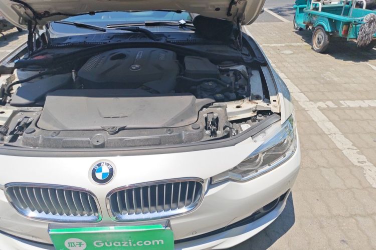 BMW 3 Series 2018 #29 BMW 3 Series 2018 car image #29