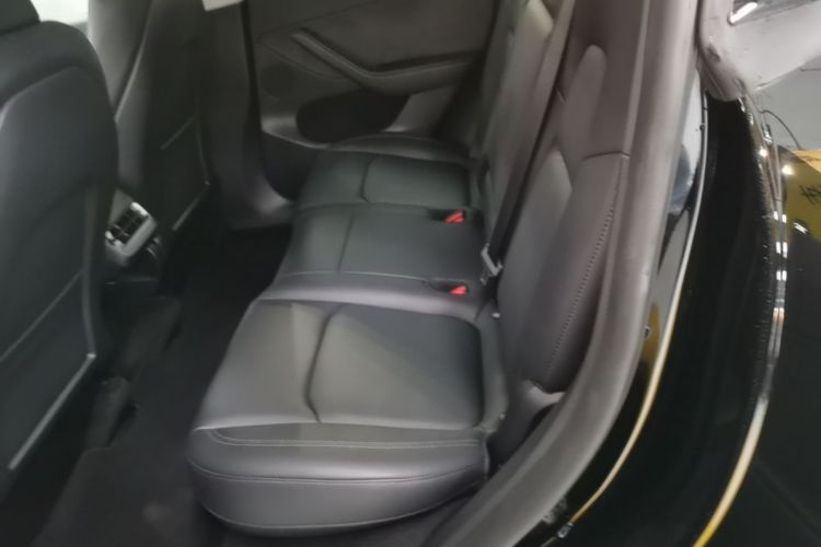 Tesla Model Y 2024 #17 Tesla Model Y 2024 car image #17