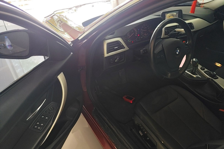 BMW 3 Series 2015 #12 BMW 3 Series 2015 car image #12