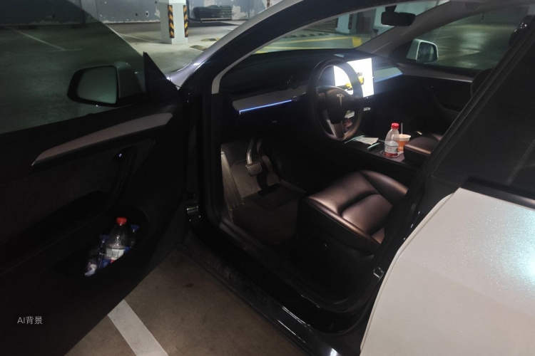 Tesla Model Y 2023 #18 Tesla Model Y 2023 car image #18