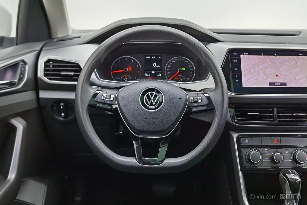 Volkswagen T-Cross 2021 #15 Volkswagen T-Cross 2021 car image #15