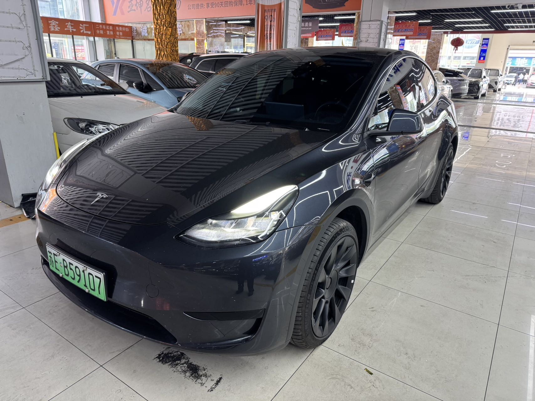 Tesla Model Y 2024 car image 