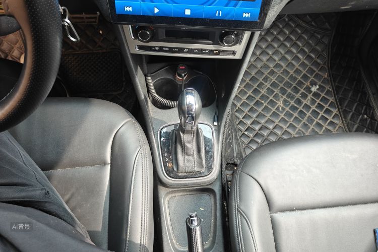 Volkswagen Polo 2016 صورة سيارة #16