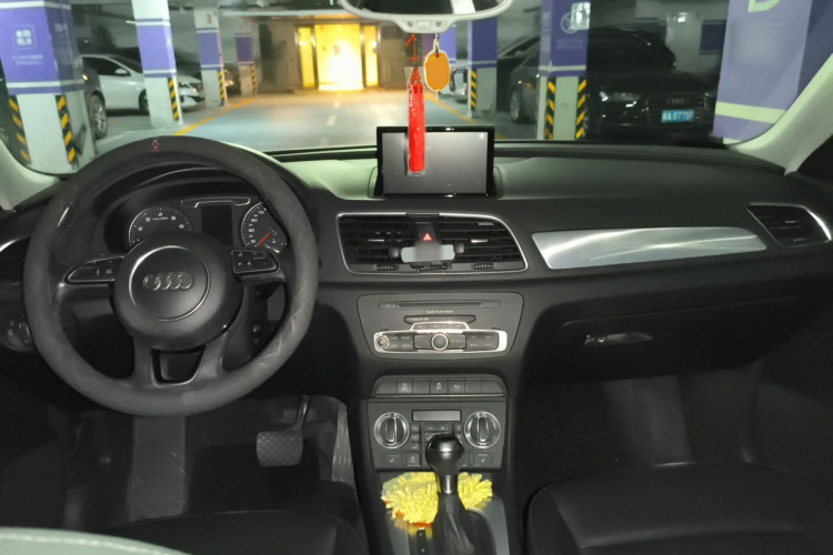 Audi Q3 2015 #7 Audi Q3 2015 car image #7