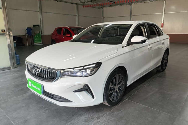 GEELY Emgrand 2023 car image #2