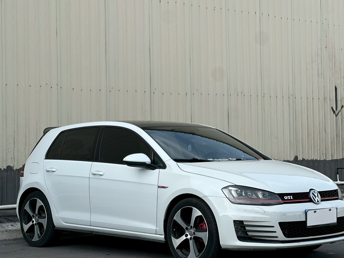 Volkswagen GolfGTI 2018 #3 Volkswagen GolfGTI 2018 car image #3