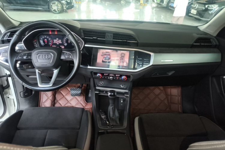 Audi Q3 2021 #10 Audi Q3 2021 car image #10