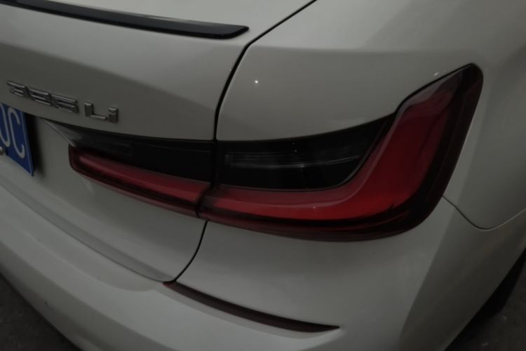 BMW 3 Series 2022 car image #8