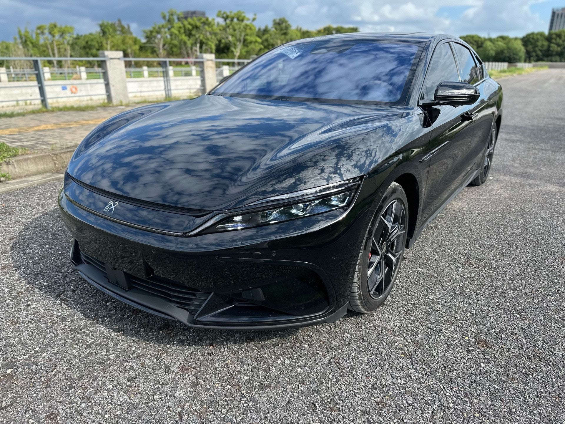 BYD Han 2024 car image 