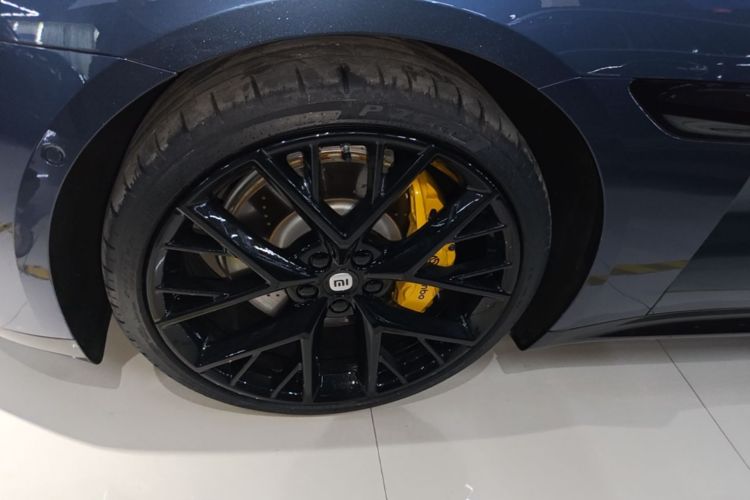 MI SU7 2025 immagine di auto #9