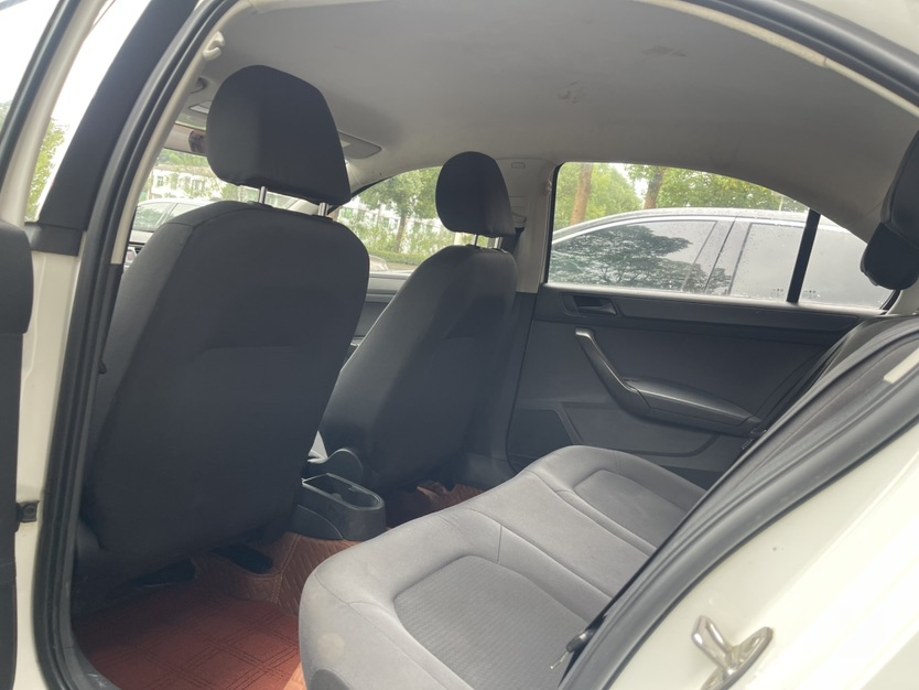 Volkswagen Santana 2016 car image #5