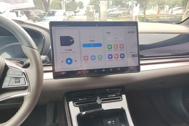 BYD Han 2022 car image #15