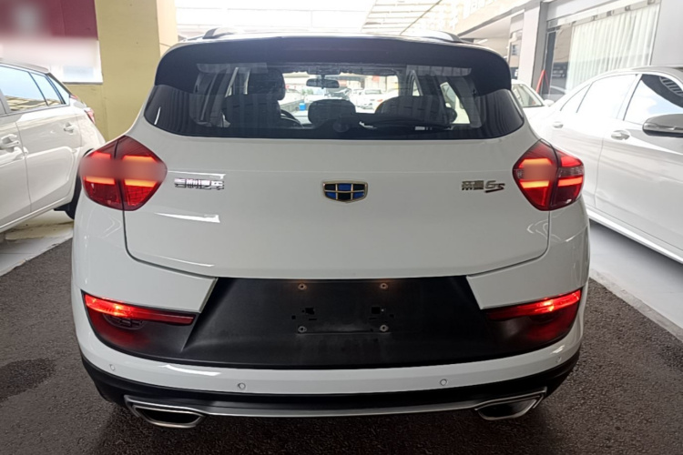 GEELY Emgrand GS 2017 #4 GEELY Emgrand GS 2017 car image #4