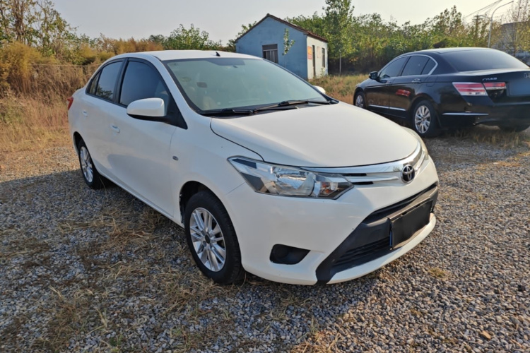 Toyota Vios 2015 #4 Toyota Vios 2015 car image #4