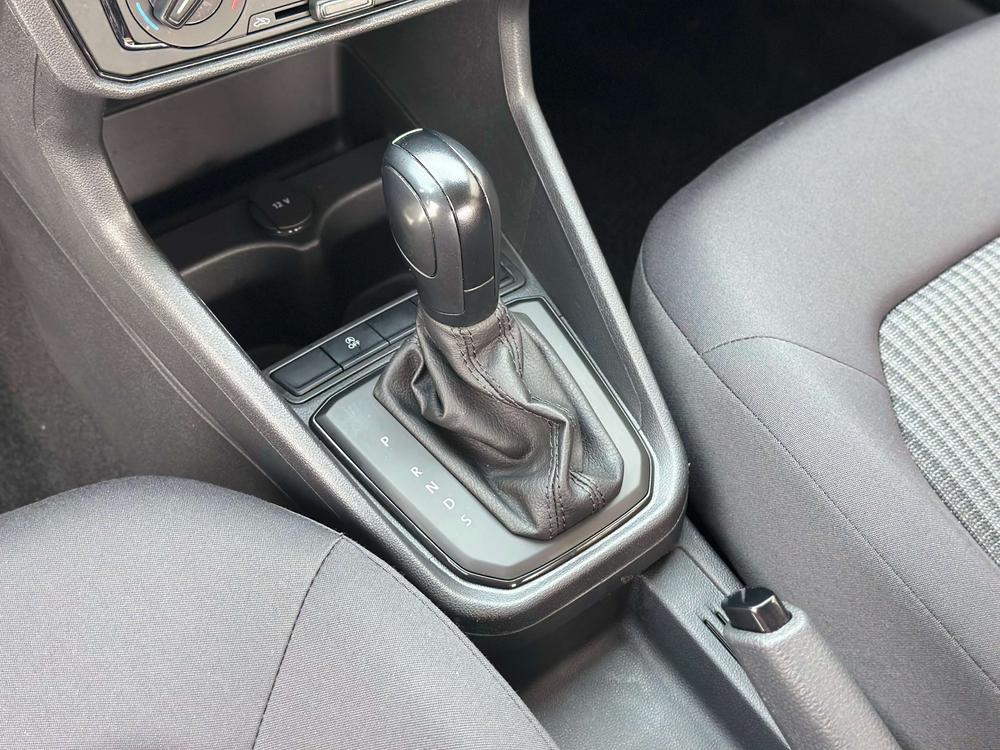 Volkswagen Santana 2022 car image #17