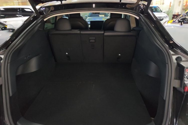 Tesla Model Y 2021 #19 Tesla Model Y 2021 immagine di auto #19