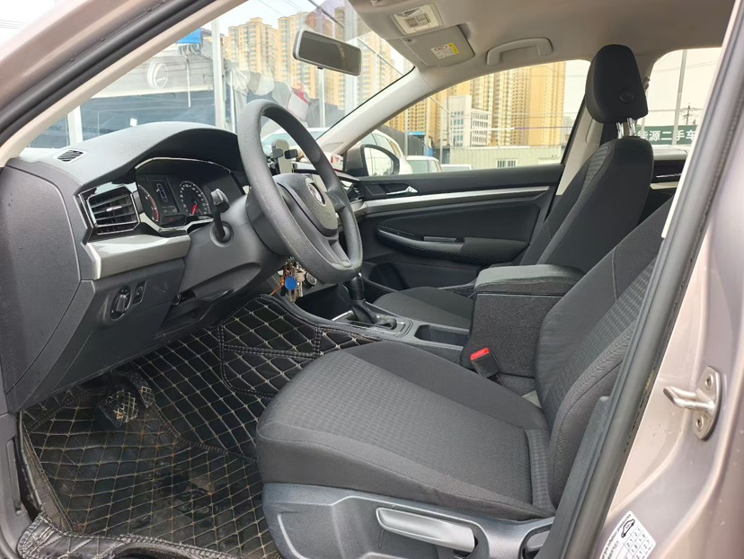 Volkswagen Bora 2019 car image #2
