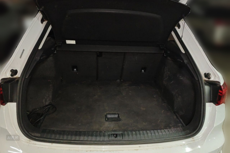 Audi Q3 2019 car image #21