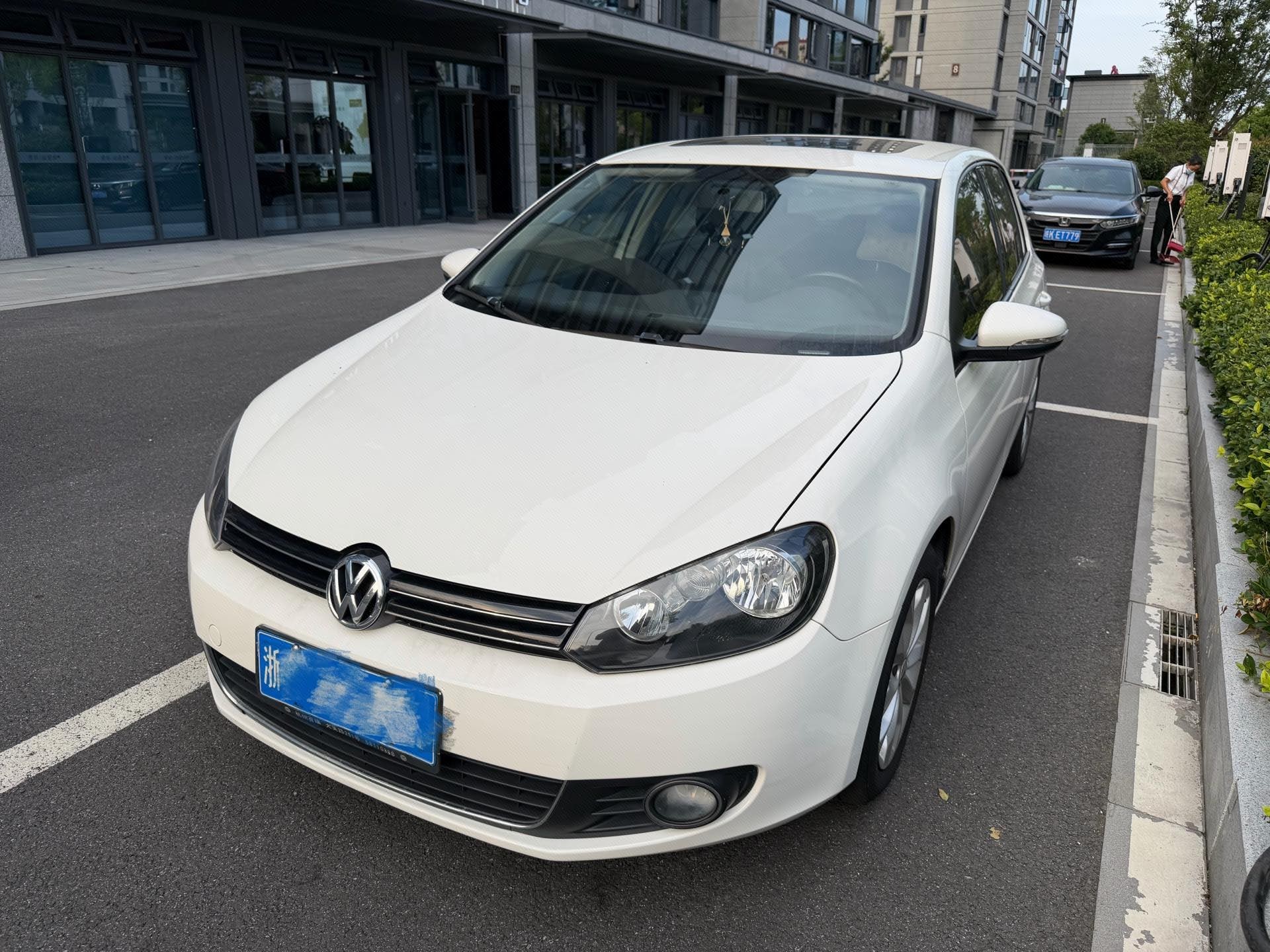 Volkswagen Golf 2012 Volkswagen Golf 2012 car image