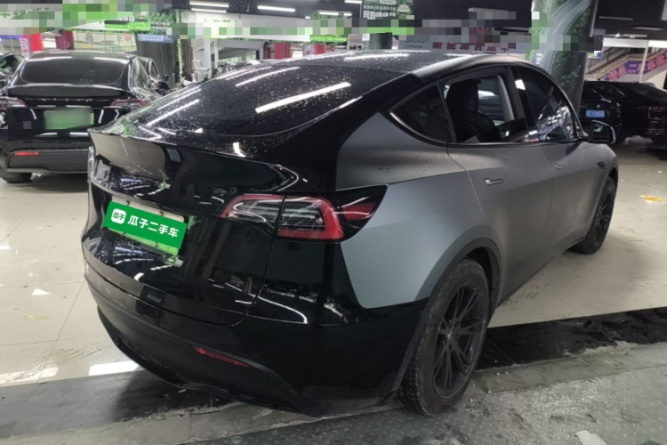 Tesla Model Y 2022 #5 Tesla Model Y 2022 car image #5