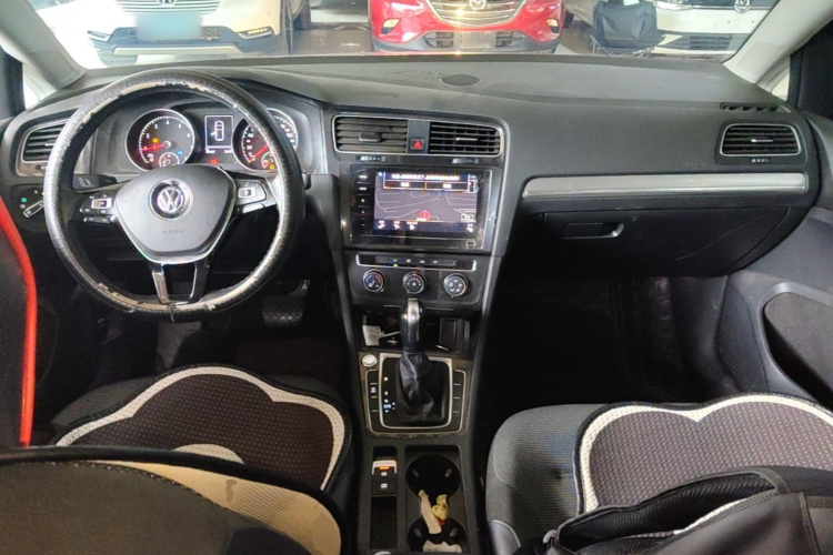 Volkswagen Golf 2020 #10 Volkswagen Golf 2020 car image #10
