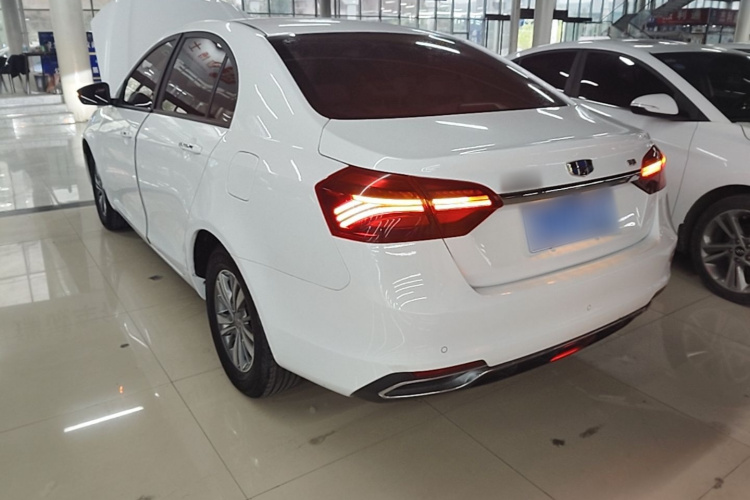 GEELY Emgrand 2019 #5 GEELY Emgrand 2019 car image #5