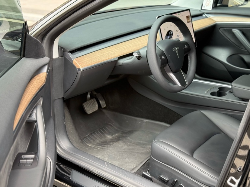 Tesla Model 3 2021 car image #4