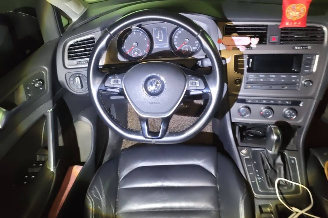 Volkswagen Golf 2015 صورة سيارة #22