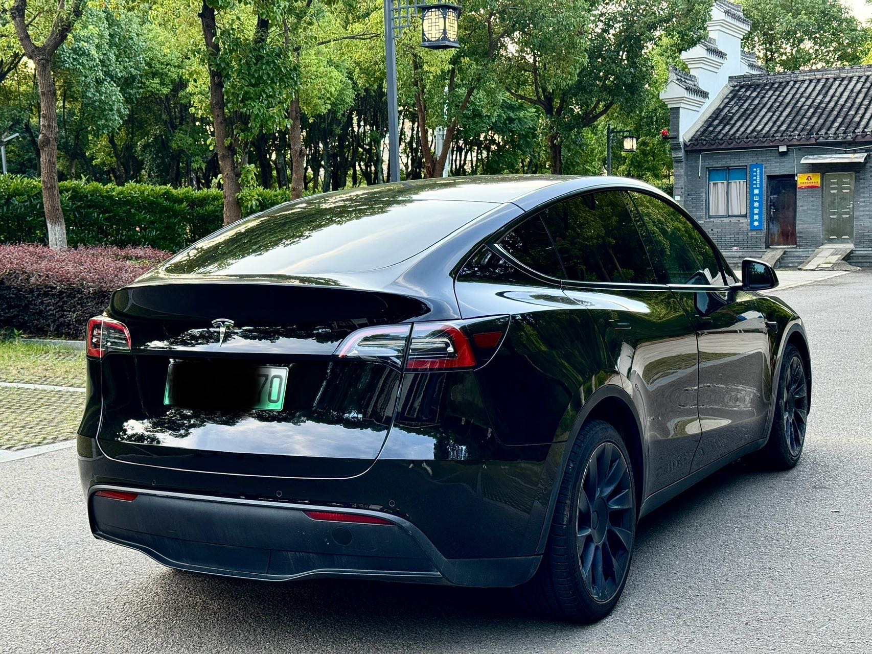 Tesla Model Y 2022 #11 Tesla Model Y 2022 car image #11