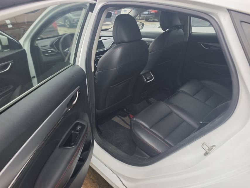 GEELY Binray 2019 #4 GEELY Binray 2019 صورة سيارة #4