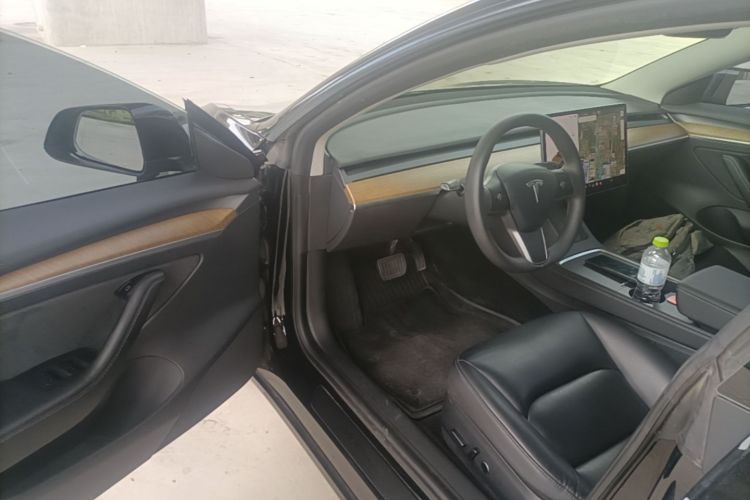 Tesla Model 3 2021 #16 Tesla Model 3 2021 car image #16
