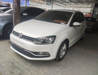 Volkswagen Polo 2016 car image 