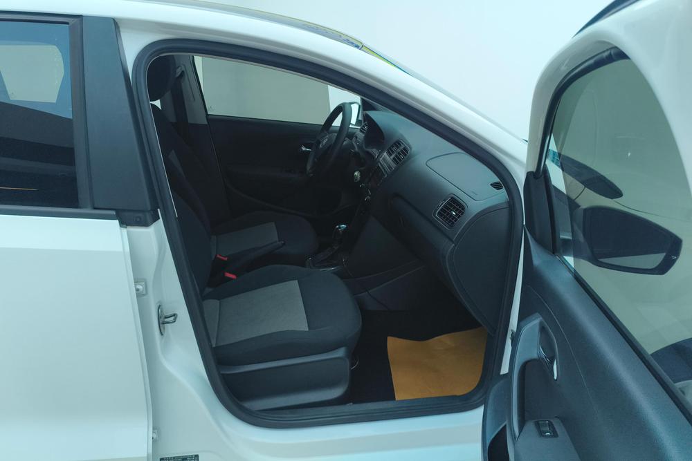 Volkswagen Polo 2019 car image #10