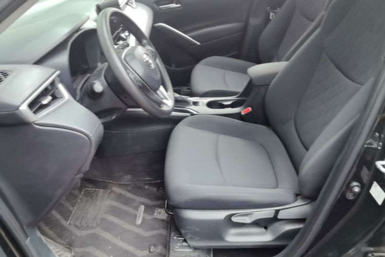 Toyota Corolla Cross 2023 immagine di auto #19