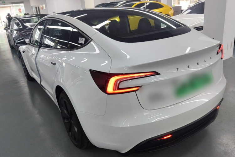 Tesla Model 3 2026 #7 Tesla Model 3 2026 car image #7
