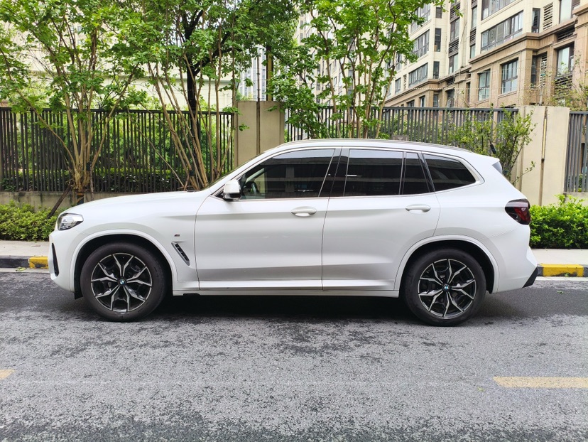 BMW X3 2022 #4 BMW X3 2022 car image #4