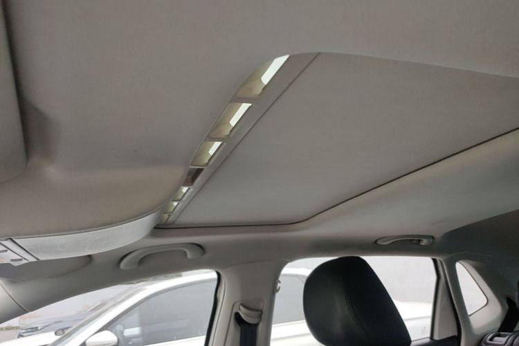 Volkswagen Polo 2016 #18 Volkswagen Polo 2016 car image #18