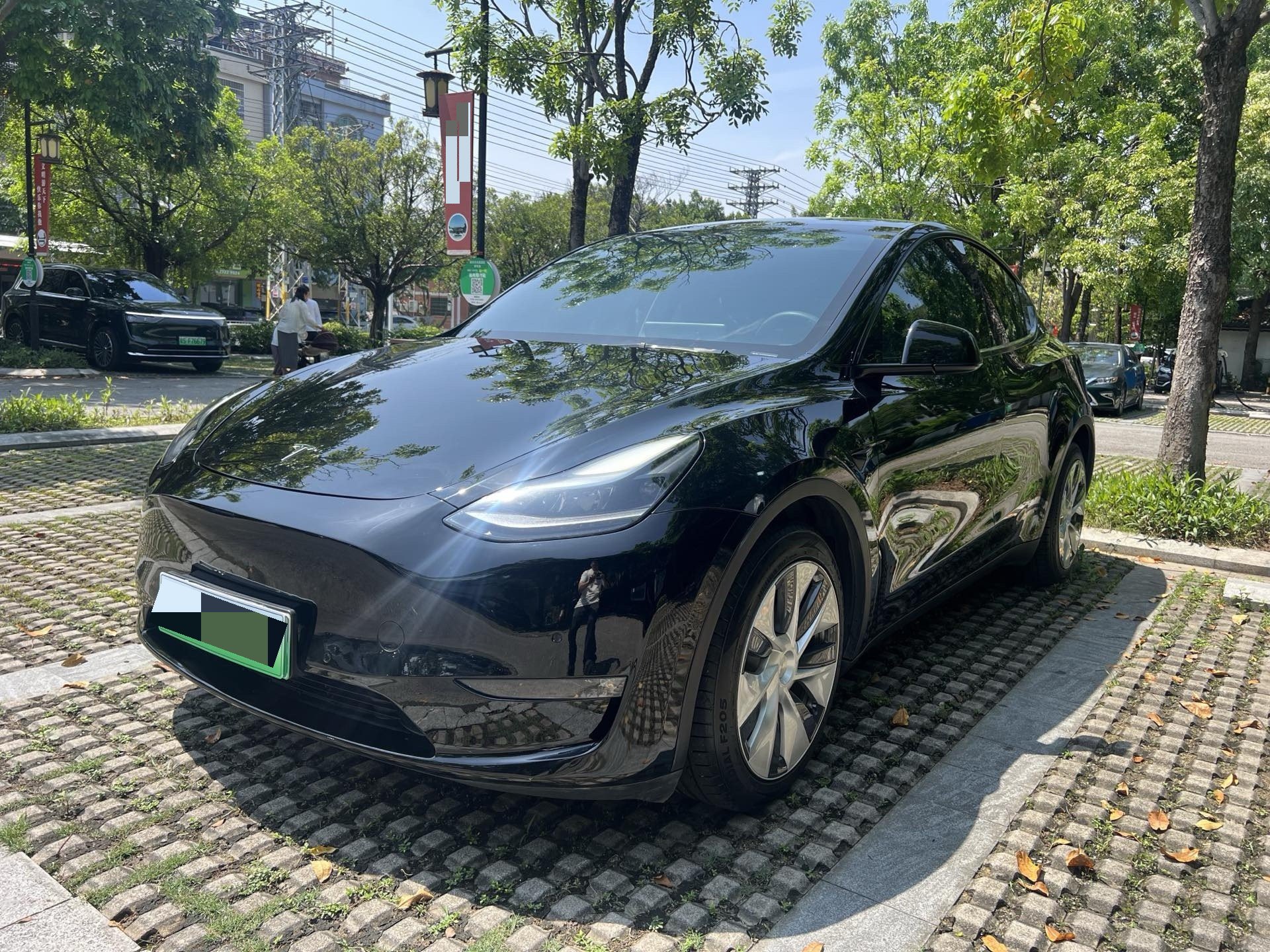 Tesla Model Y 2021 car image 