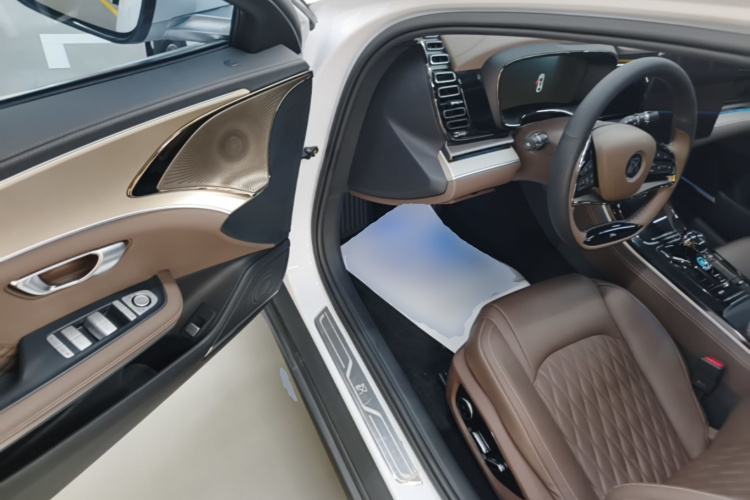 BYD Han 2023 #16 BYD Han 2023 car image #16