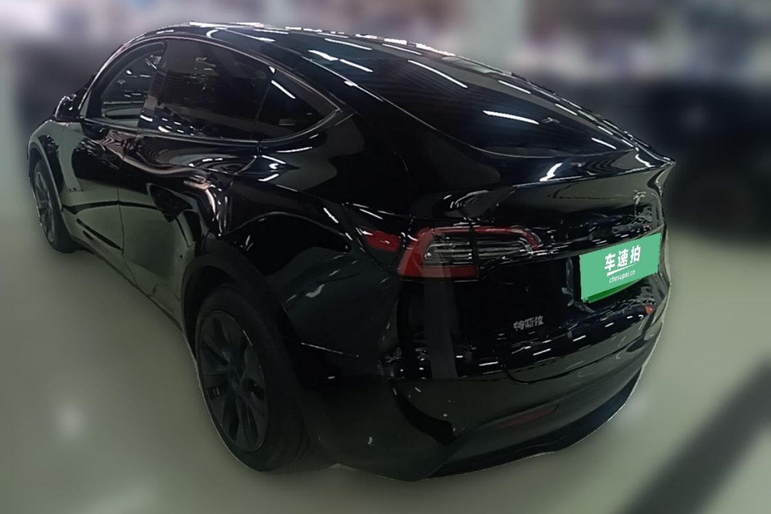 Tesla Model Y 2024 car image #3