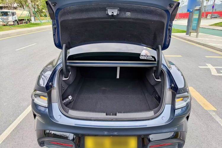 MI SU7 2024 image de voiture #7