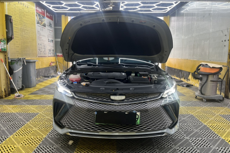 GEELY Emgrand L HiP 2022 car image #3
