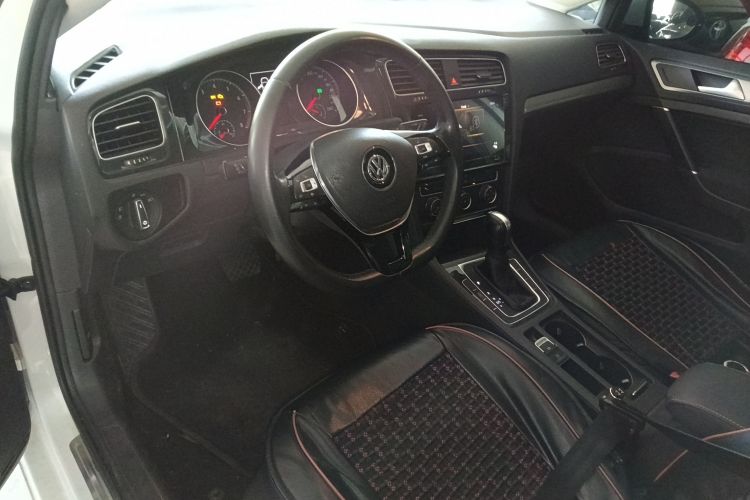 Volkswagen Golf 2020 imagen de coche #10