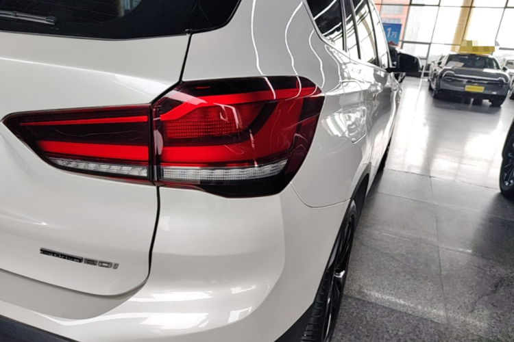 BMW X1 2021 #8 BMW X1 2021 car image #8
