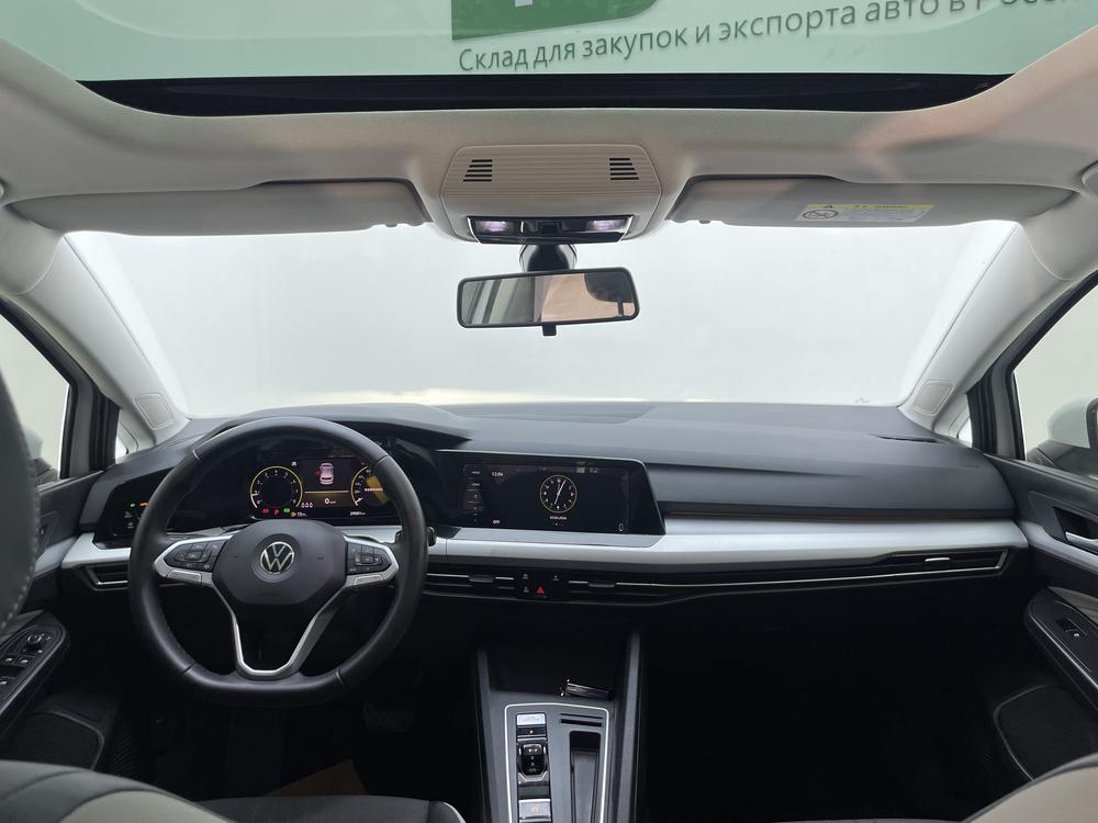 Volkswagen Golf 2022 car image #18