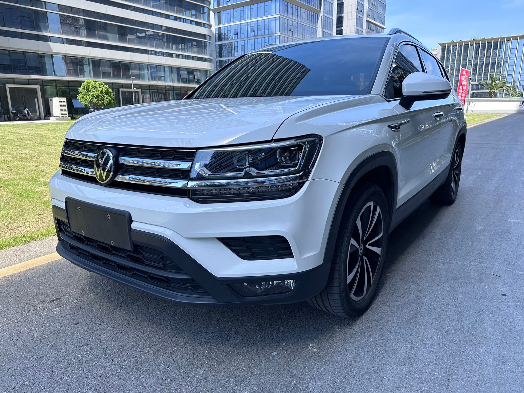 2022 2022 car image