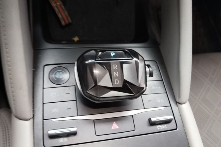 BYD YuanUP 2024 #14 BYD YuanUP 2024 immagine di auto #14